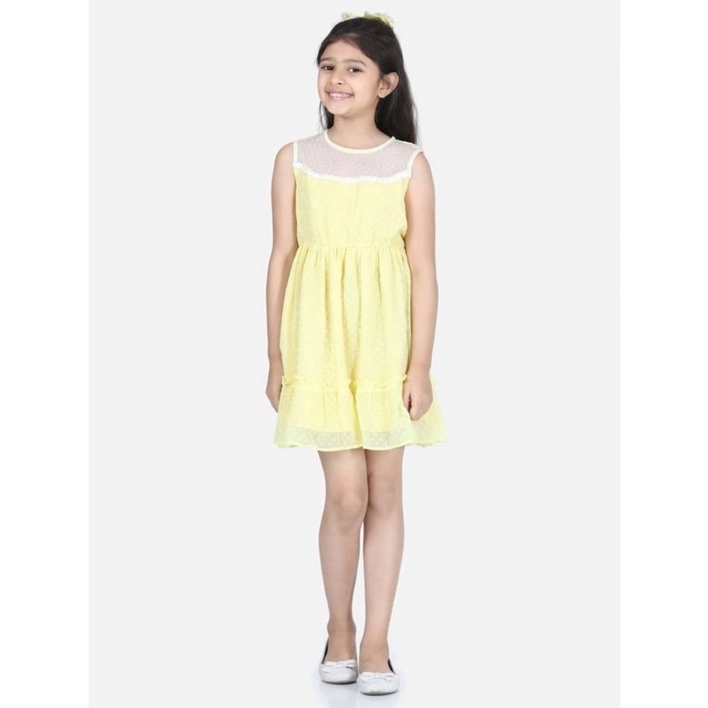 Generic Girl's Polyester Dobby Floral Printed Sleeveless Round Neck Dress (Yellow)