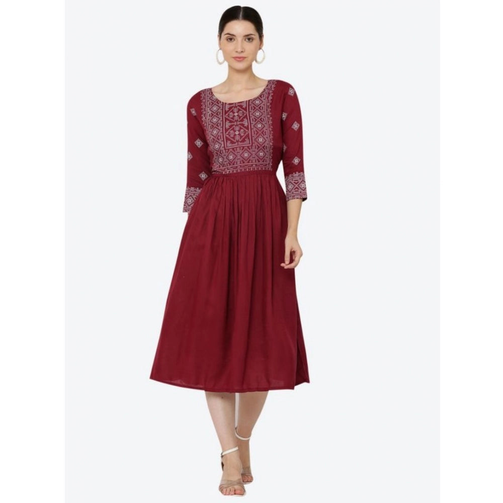 Bespoke Women's Casual Rayon 3-4th Sleeves Kurti (Maroon)